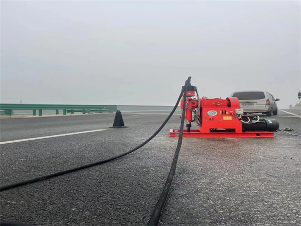 喀喇沁马路路基路面开裂下沉注浆加固灌浆